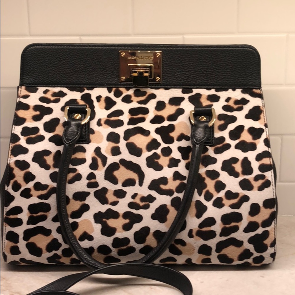 Michael Kors bag with detachable shoulder strap